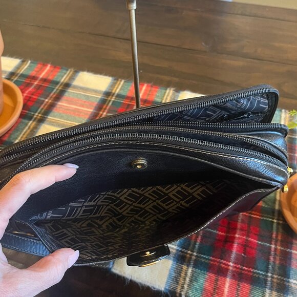 Dunhill Black Leather Zipper Clutch Bag Authentic - Picture 5 of 7